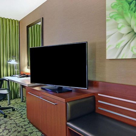 Hilton Garden Inn Toronto/Markham Thornhill Exterior foto
