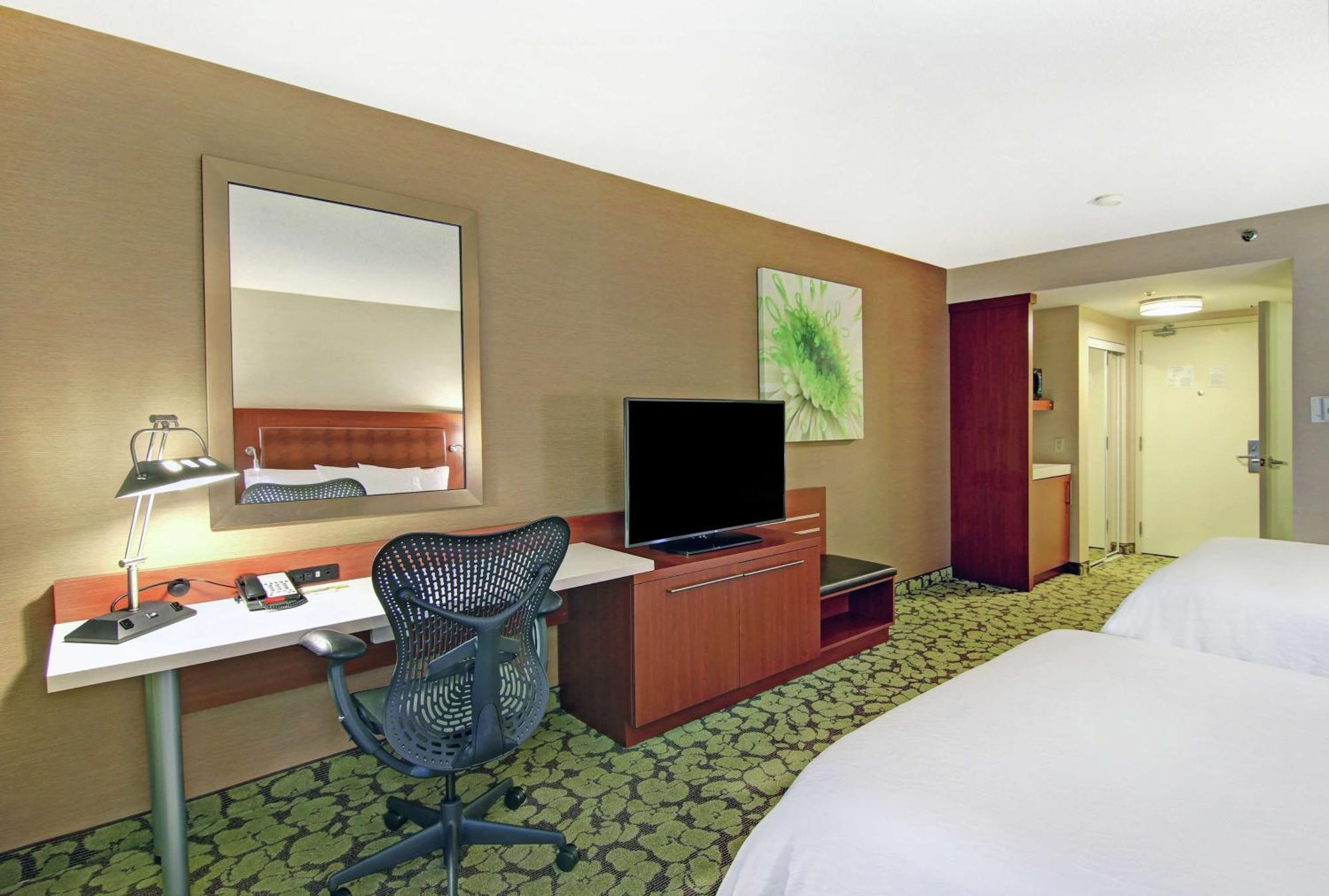 Hilton Garden Inn Toronto/Markham Thornhill Exterior foto